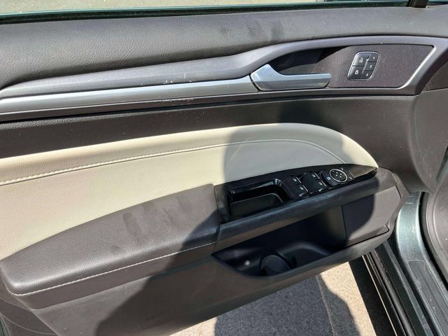 Used 2015 Ford Fusion Titanium FWD image 24