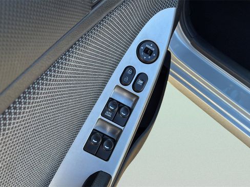 Used 2014 Hyundai Accent GS image 10