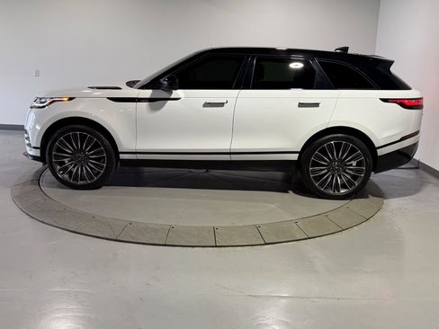 Used 2022 Land Rover Range Rover Velar R-Dynamic S AWD/4WD image 11