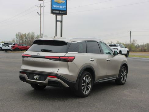Used 2025 INFINITI QX60 Luxe image 9