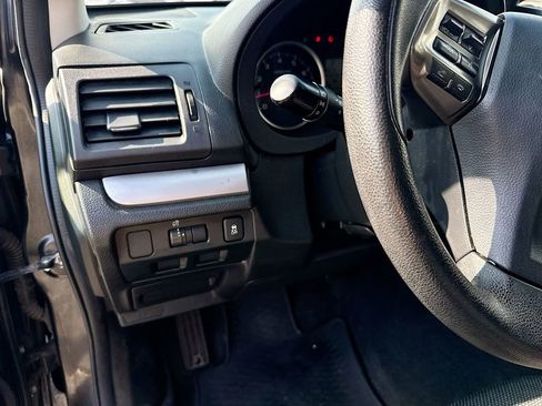 Used 2014 Subaru Crosstrek 2.0i Premium image 10