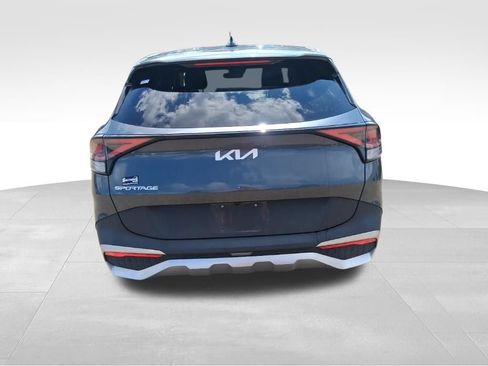 Certified 2024 Kia Sportage LX FWD image 4