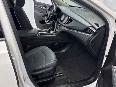 Used 2020 Buick Enclave Essence w/ Sound and Sites Package image 34