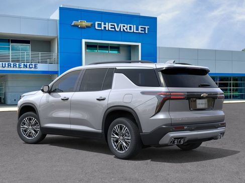 New 2027 Chevrolet Traverse LT w/ LPO, Floor Liner Package FWD image 3