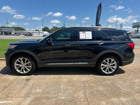 Used 2022 Ford Explorer Platinum w/ Equipment Group 601A AWD/4WD image 4