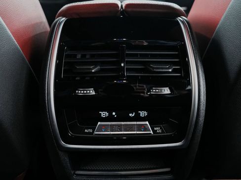 Used 2021 BMW X6 xDrive40i w/ M Sport Package image 36