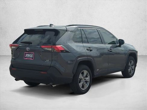 Used 2025 Toyota RAV4 LE image 5