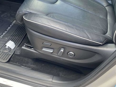 Used 2024 Hyundai Palisade Limited FWD image 21
