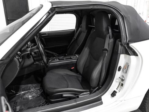 Used 2013 MAZDA MX-5 Miata Sport RWD image 21