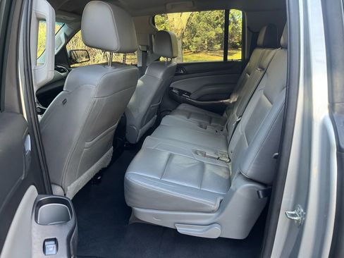 Used 2020 Chevrolet Suburban LT AWD/4WD image 22