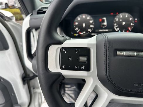 Used 2023 Land Rover Defender 130 First Edition image 27