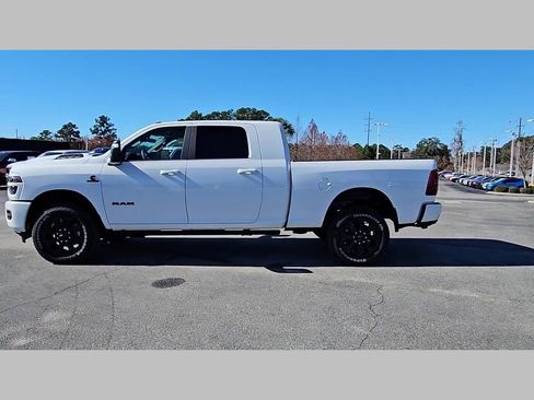 New 2026 RAM 2500 Laramie AWD/4WD image 27
