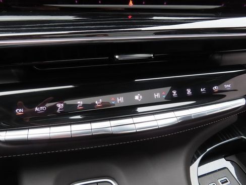 Used 2023 Cadillac Escalade V image 30