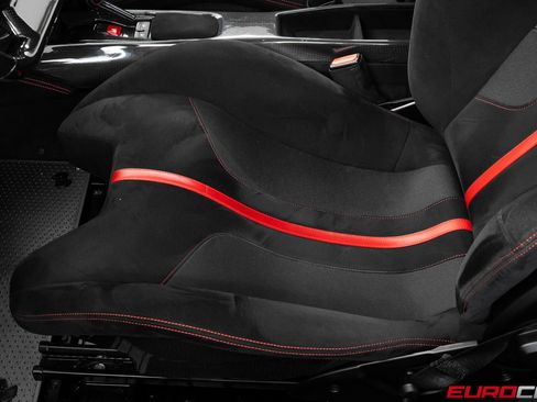 Used 2019 Ferrari 488 Pista Coupe RWD image 53
