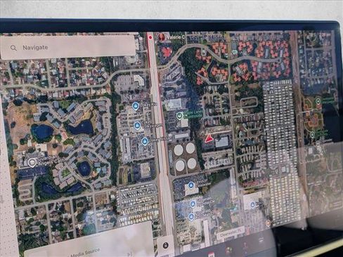 Used 2021 Tesla Model S Long Range image 11