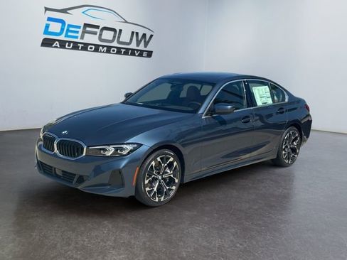 Used 2025 BMW 330i xDrive Sedan w/ Premium Package image 7