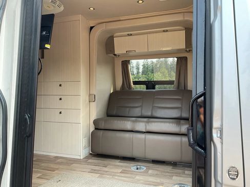 Used 2013 Mercedes-Benz Sprinter 3500 image 11