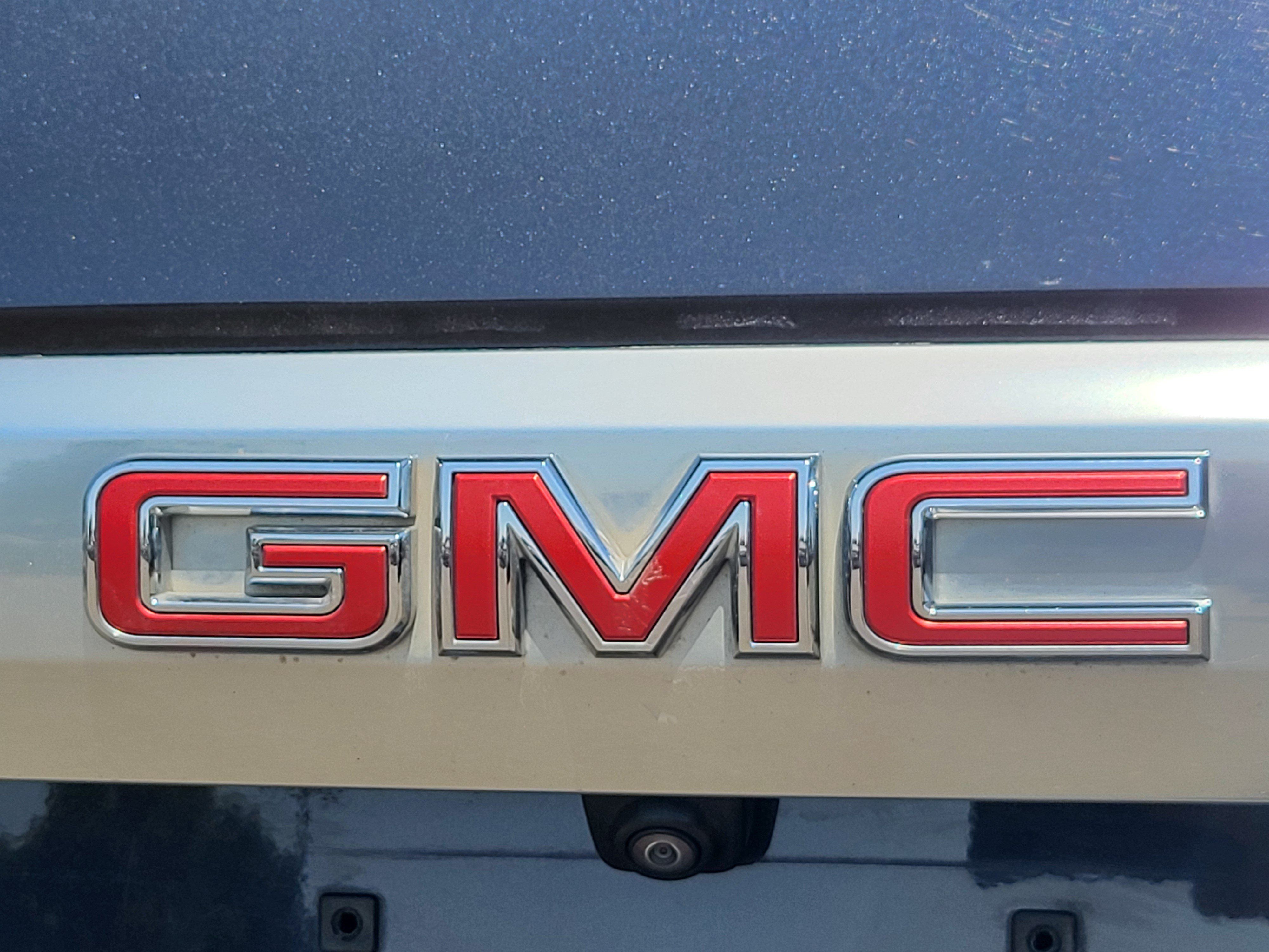 Used 2023 GMC Yukon Denali w/ LPO, Floor Liner Package AWD/4WD image 11