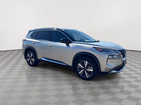 Used 2023 Nissan Rogue Platinum w/ Platinum Premium Package AWD/4WD image 2
