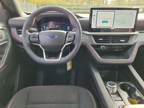 New 2026 Ford Explorer ST w/ Sun And Sound Package image 12