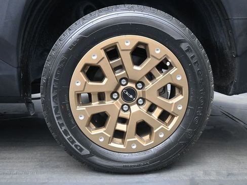 Used 2021 Honda Ridgeline Sport image 15