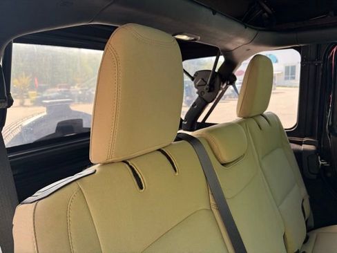 Used 2022 Jeep Wrangler Unlimited Sport image 22