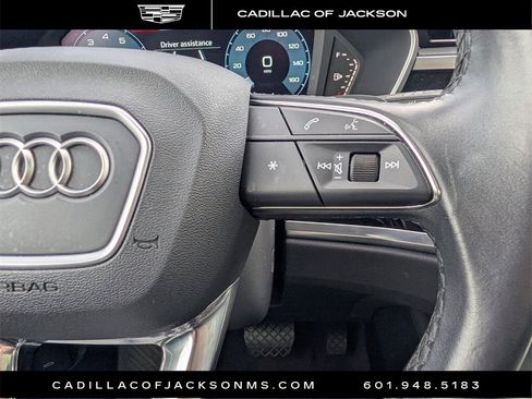 Used 2024 Audi Q3 2.0T Premium image 17