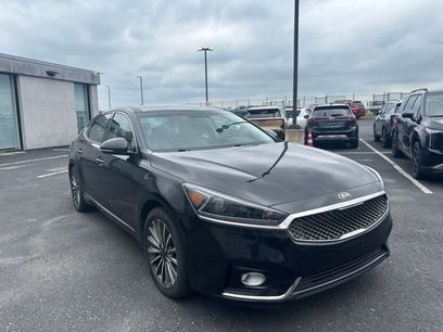 Used 2017 Kia Cadenza Premium w/ Luxury Package