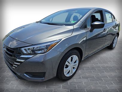 New 2025 Nissan Versa S w/ Trunk Package