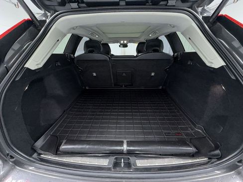 Used 2023 Volvo XC60 B5 Plus AWD/4WD image 12