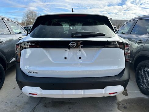New 2026 Nissan Kicks S image 4