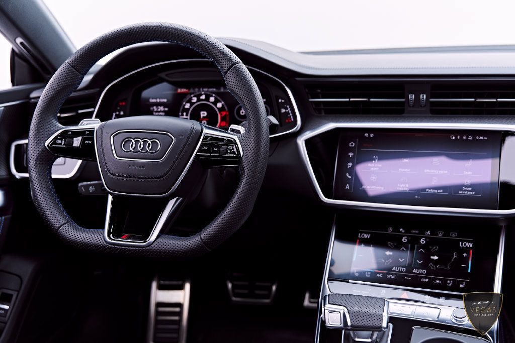 Used 2025 Audi RS 7 Performance AWD/4WD image 71