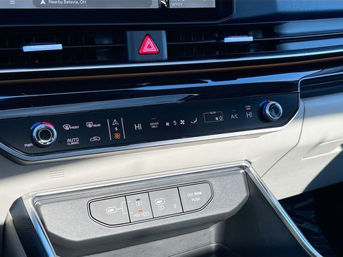 Used 2026 Kia Carnival SX Prestige FWD image 10