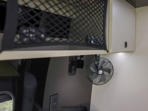 Used 2025 Mercedes-Benz Sprinter 2500 image 17