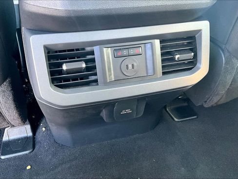 Used 2025 Ford F250 Lariat AWD/4WD image 17