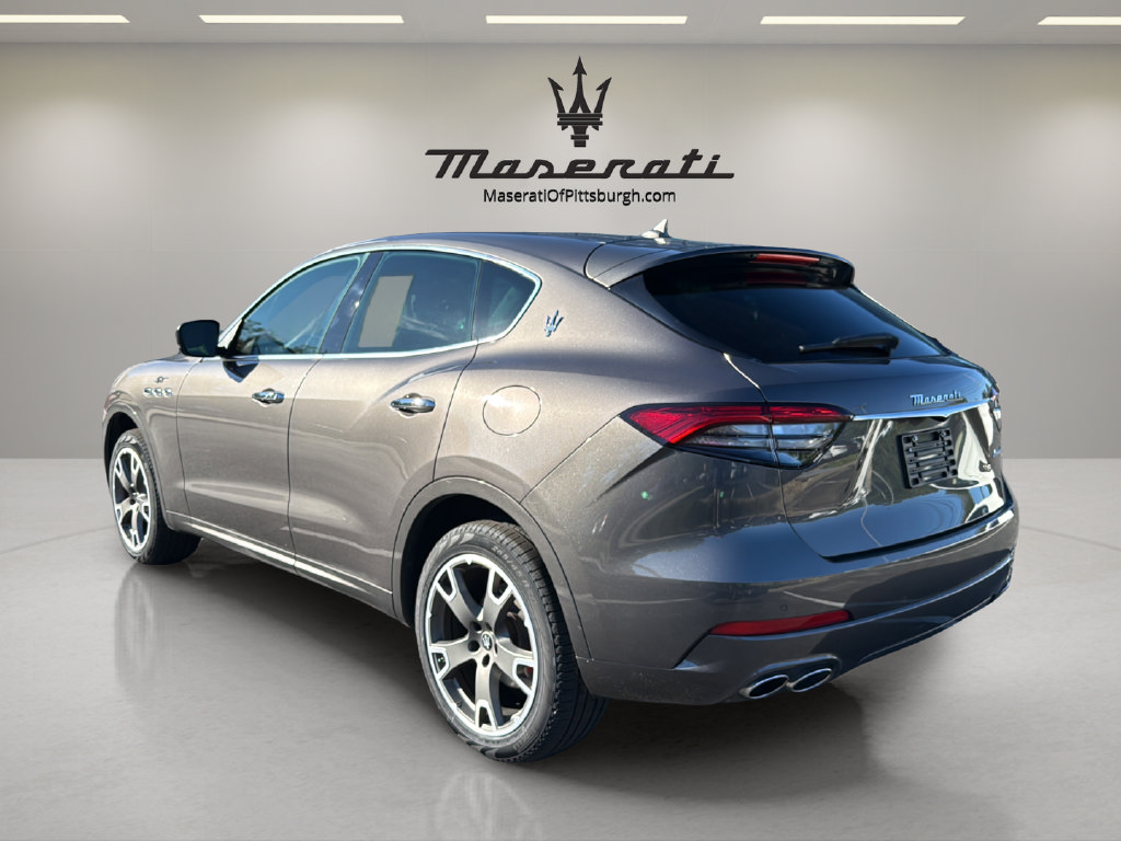 Certified 2023 Maserati Levante GT AWD/4WD image 7
