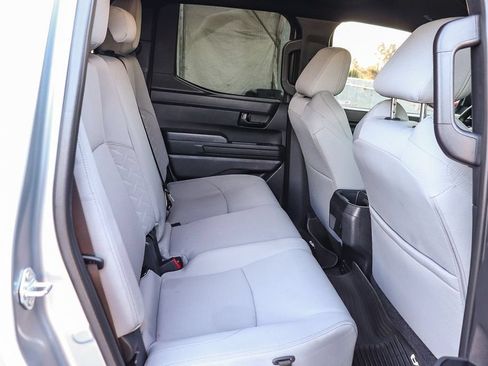 Used 2025 Toyota Tacoma SR5 AWD/4WD image 18