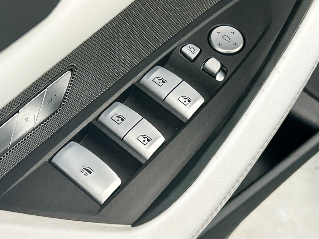 Used 2025 BMW M4 xDrive Competition AWD/4WD image 21