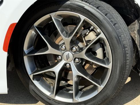 Used 2022 Dodge Charger GT image 9