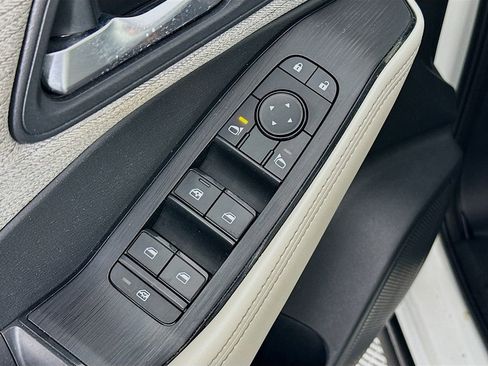 Certified 2021 Nissan Rogue SV image 23