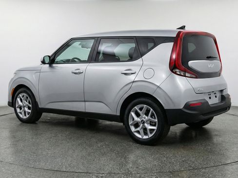 Used 2025 Kia Soul LX w/ LX Technology Package image 6