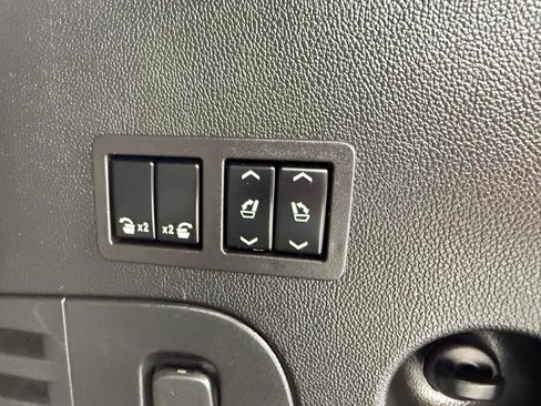 Used 2019 Chevrolet Tahoe LT image 19