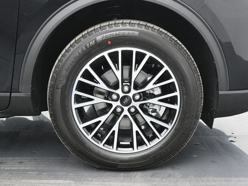 New 2025 Ford Escape SE image 20