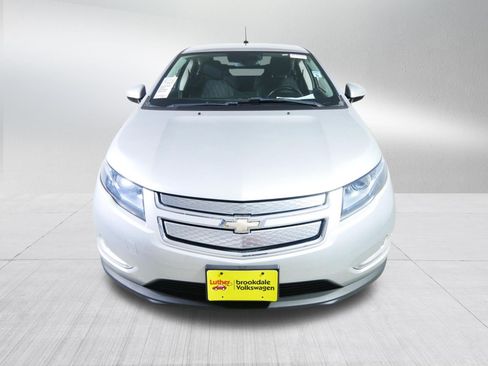 Used 2015 Chevrolet Volt w/ Enhanced Safety Package 1 FWD image 2