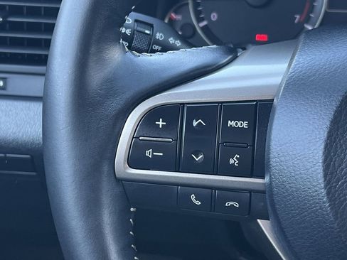 Used 2019 Lexus RX 350L w/ Premium Package image 13