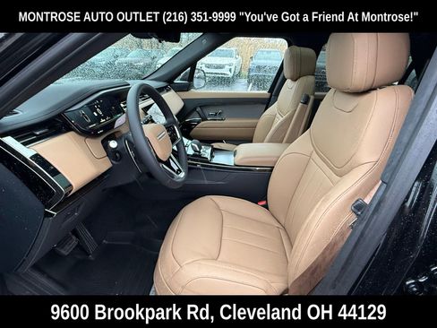 New 2026 Land Rover Range Rover Sport SE image 12