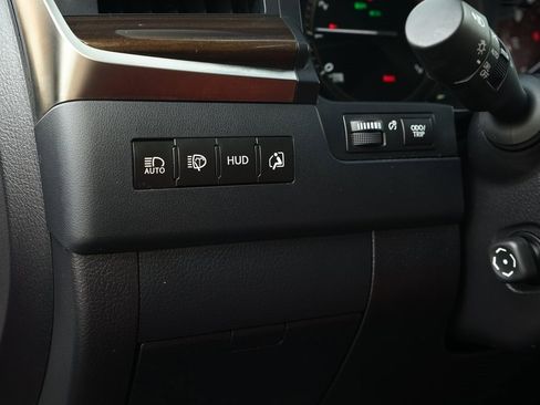 Used 2019 Lexus LX 570 570 image 29