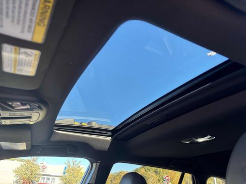 Used 2022 Subaru Outback Wilderness w/ Wilderness Package image 35