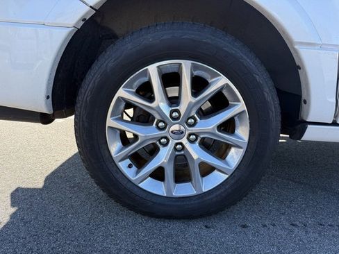 Used 2017 Ford Expedition EL Limited w/ Equipment Group 301A image 12