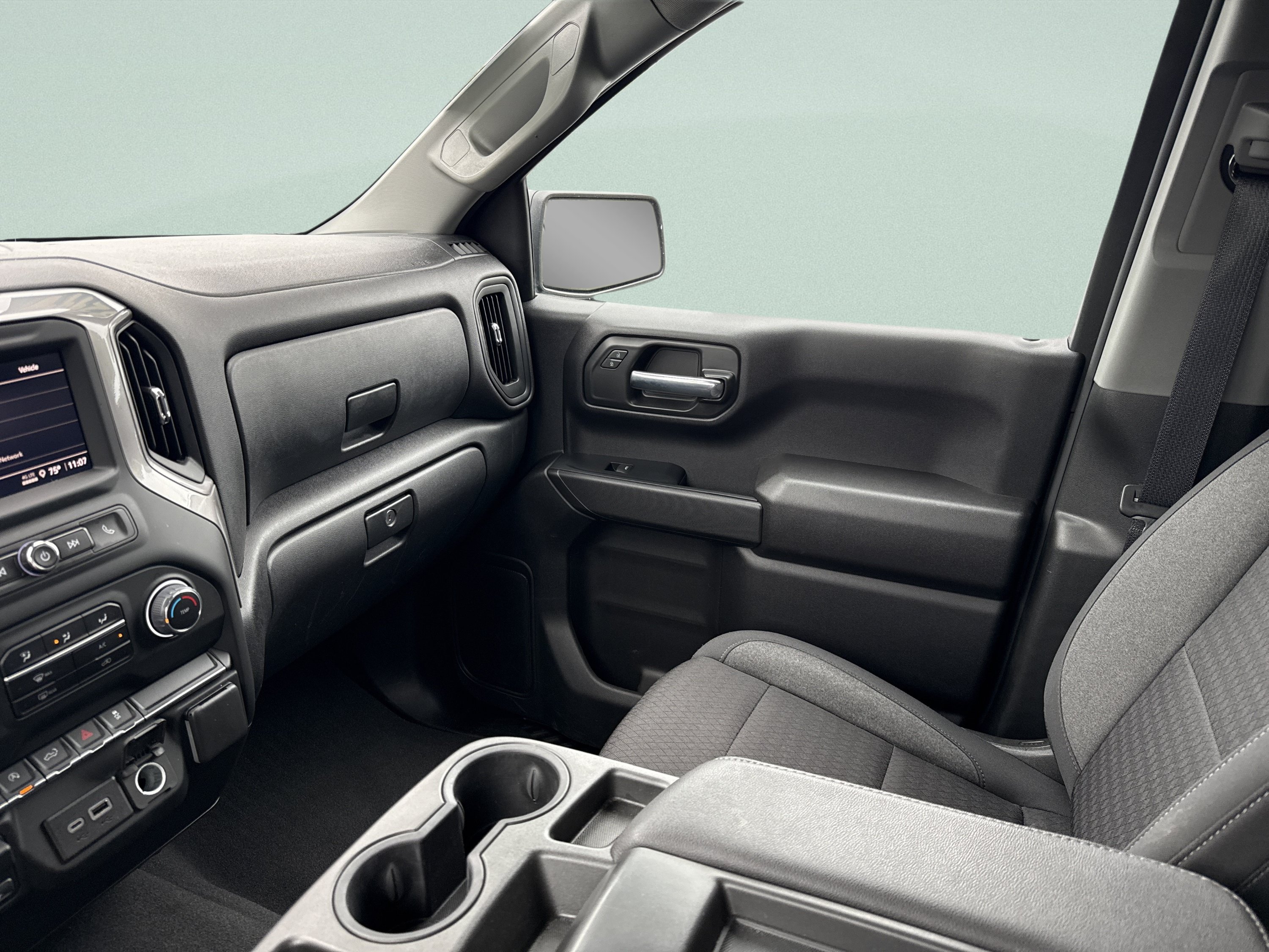 Used 2023 Chevrolet Silverado 1500 Custom AWD/4WD image 19
